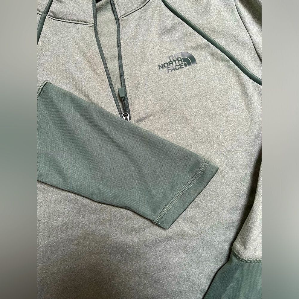 North face half zip green long sleeve
